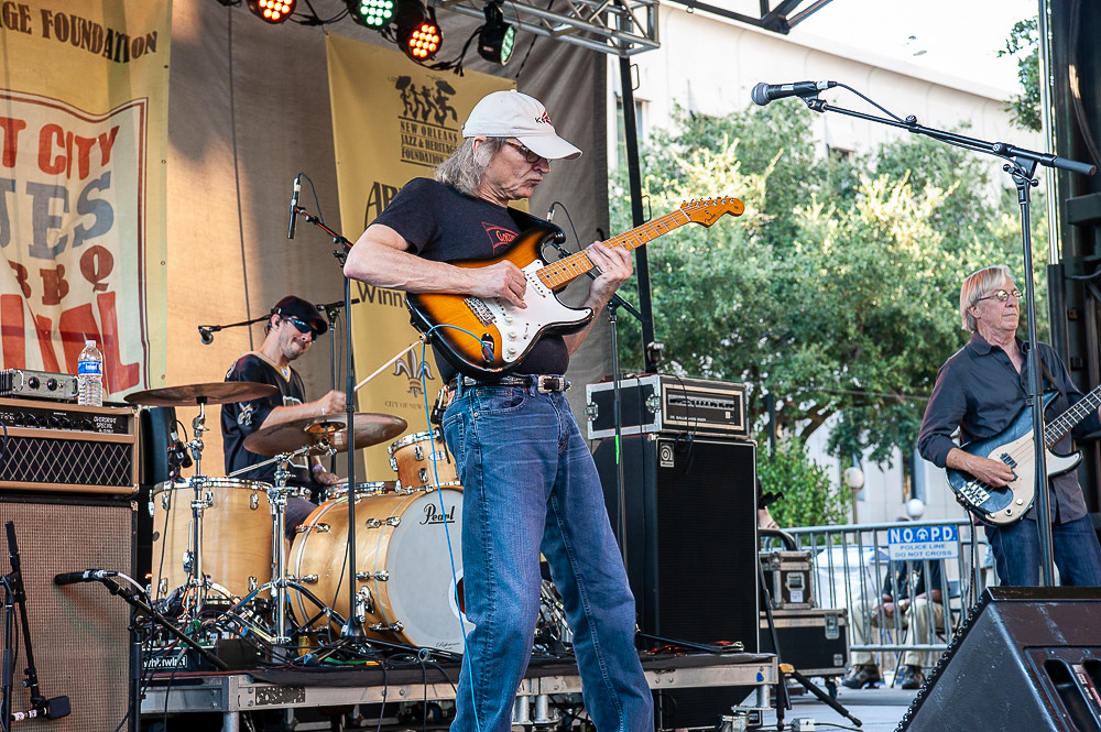 wwoz_neworleans's tweet photo. Lulu & the Broadsides are #BluesFestingInPlace now! Watch at https://t.co/0SrcSHwlTw or listen https://t.co/659B3JbIlL. Coming up: Little Freddie King, @sonnylandreth, Lurrie Bell, and Walter Wolfman Washington & the Roadmasters. https://t.co/1q8RXP7x2w
