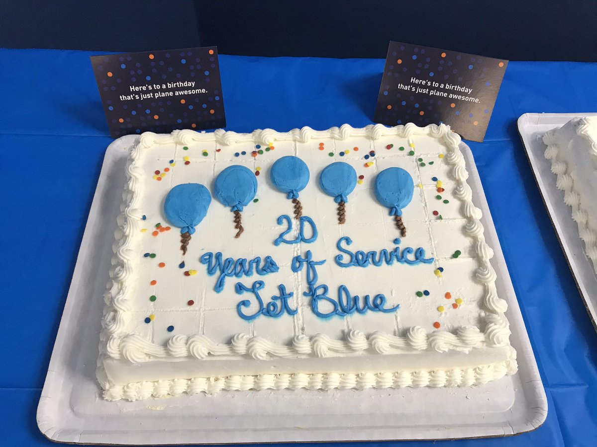 SBenaryMann's tweet photo. Celebrating @JetBlue’s 20th Anniversary at @flyPBI! @HelloJetBlue with this fabulous Team! https://t.co/yHQ5pmZTwa