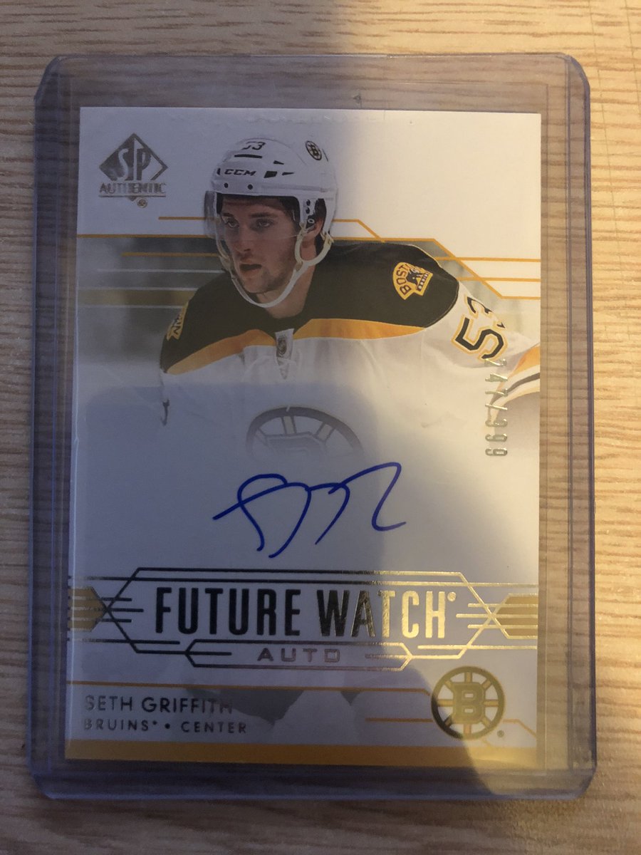 bqaggie's tweet photo. Ugh. My scanner went belly-up so Iβve gotta resort to my iPhone for now. Nice #Mailday this week. @9modano @UpperDeckHockey #Engrained #autograph. @RyanJohansen19 FWA SPA, @Barzal_97 crisp #YoungGuns Canvas & a Seth Griffith FWA SSP for my almost-completed set. https://t.co/90SncWanmI