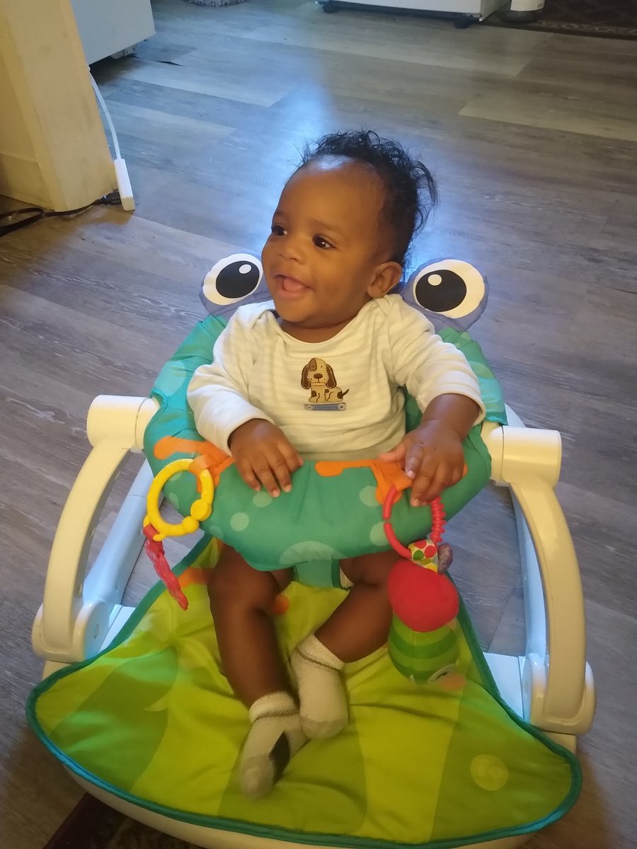 MomsOffering's tweet photo. Thank you to the John &amp; Margaret Post Foundation! Their generous grant allows us to provide breast pumps, nursing pillows, highchairs, bassinets, and cribs to families in need! https://t.co/KpZSDpa3jj