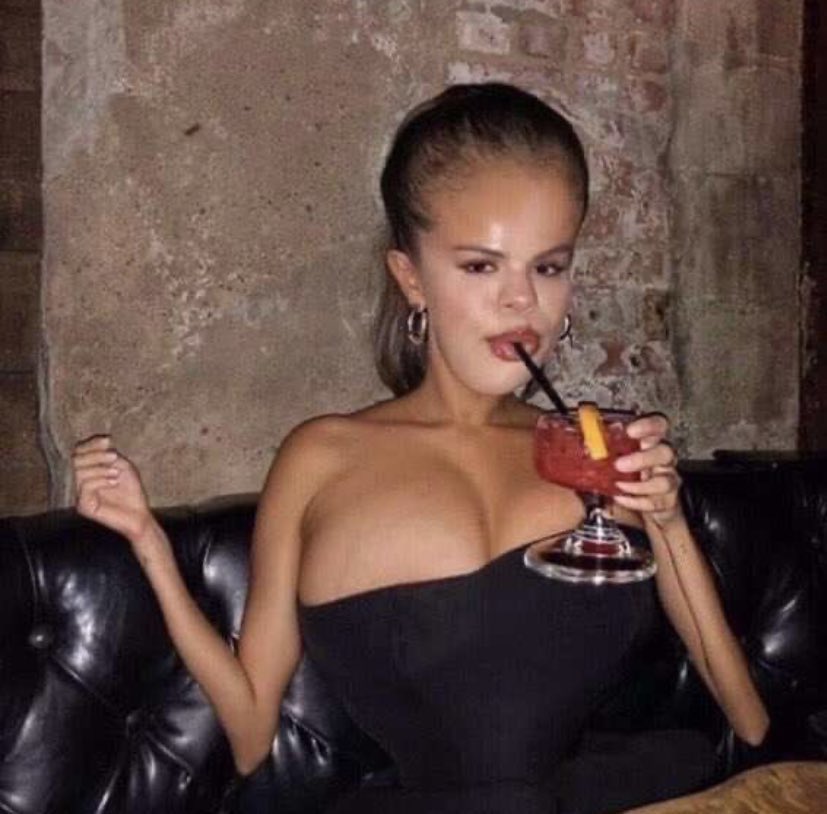 MysticxLipstick's tweet photo. Gemini, Sagittarius and Aquarius mood: https://t.co/rt1BuGqrDH