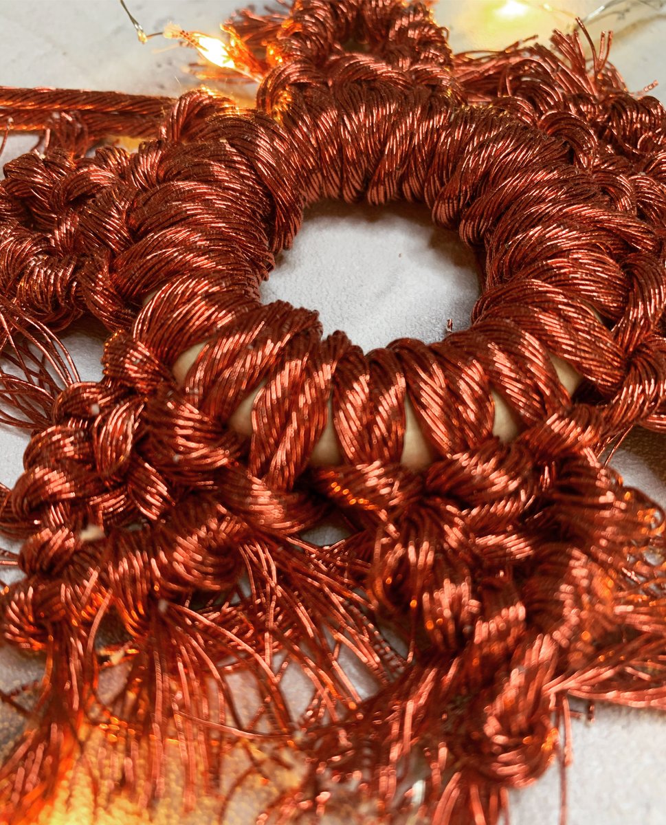 Our YouTube channel crossed 1k subs! #1kcreator goo.gl/VptRDI 
if you haven’t already, pop over and subscribe to keep up to date with new tutorials #crafter #macrame