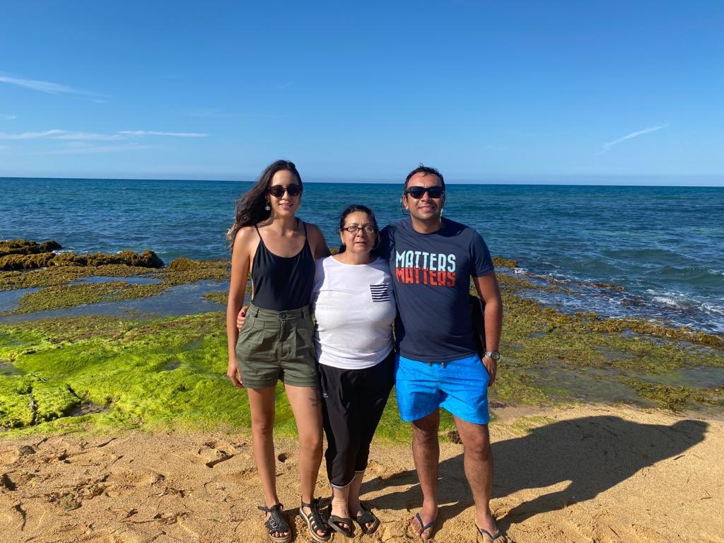 Johnjaab's tweet photo. Los buenos se van primero... buena viaje ma https://t.co/LKRL4eAZWm https://t.co/lHMiy4ULVH