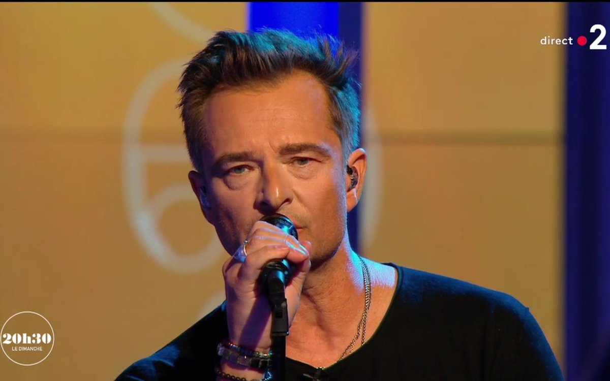 C'était un sublime #20h30ledimanche ce soir très émouvant avec #EddyMitchell, #eddyMoine et @davidhallyday bravo @LaurentDelahous 👏👏