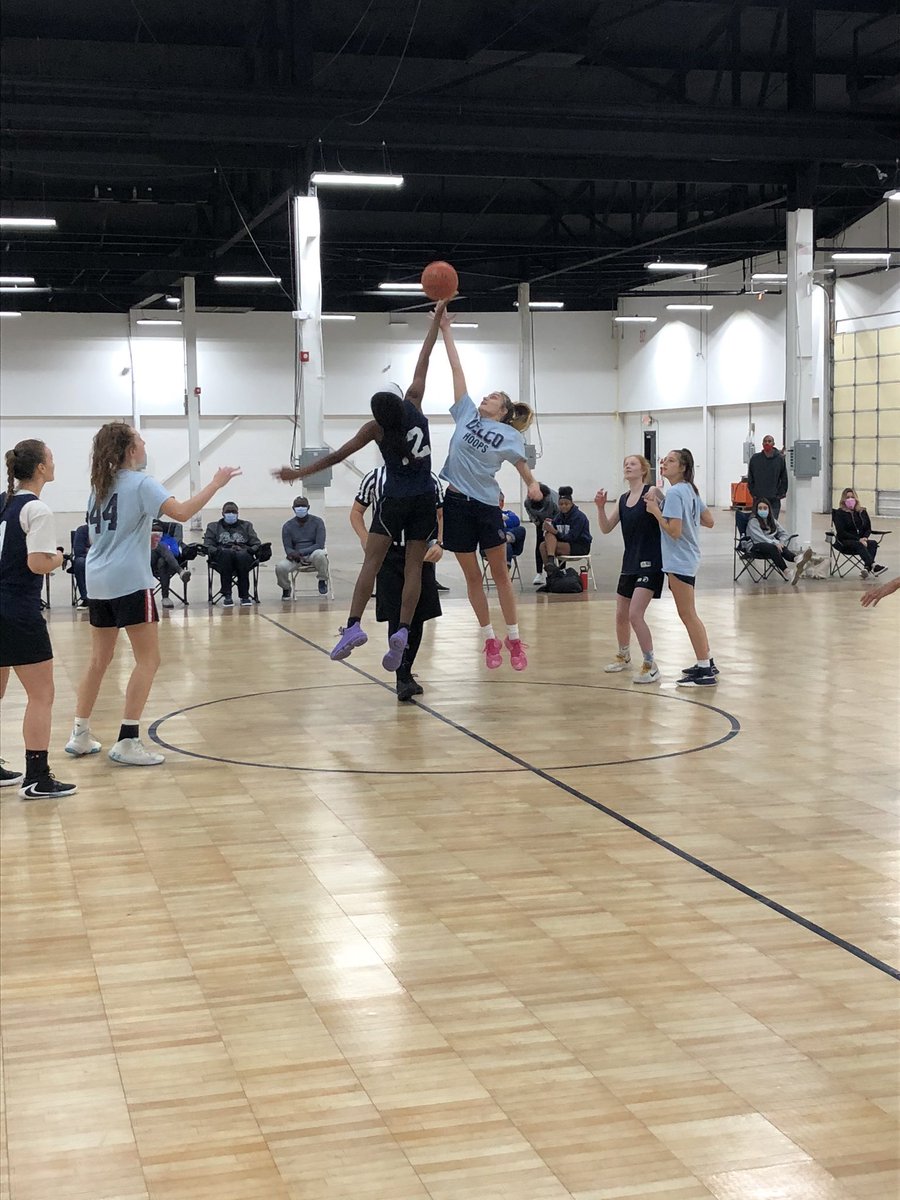 GoldenHoopsUSA's tweet photo. “A” Pool- Delco Hoops and Ladies of Steele have just tipped off in the title game @GoldenHoopsUSA https://t.co/wBhvJdZtL0