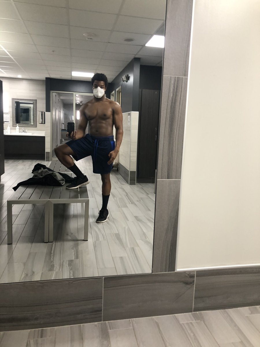 parmajoncheese's tweet photo. #AestheticCheck 2
Noticeable developments:
-More serratus progress
-I have fingers like an old witch https://t.co/Jq9fSUF1Cv