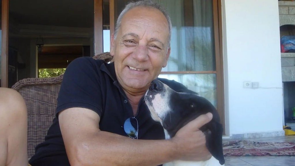 Iyi insanlar, dolu insanlar birer birer terk ediyor... bi umut, daha iyi bir yer ... 
 #BekirÇoşkun