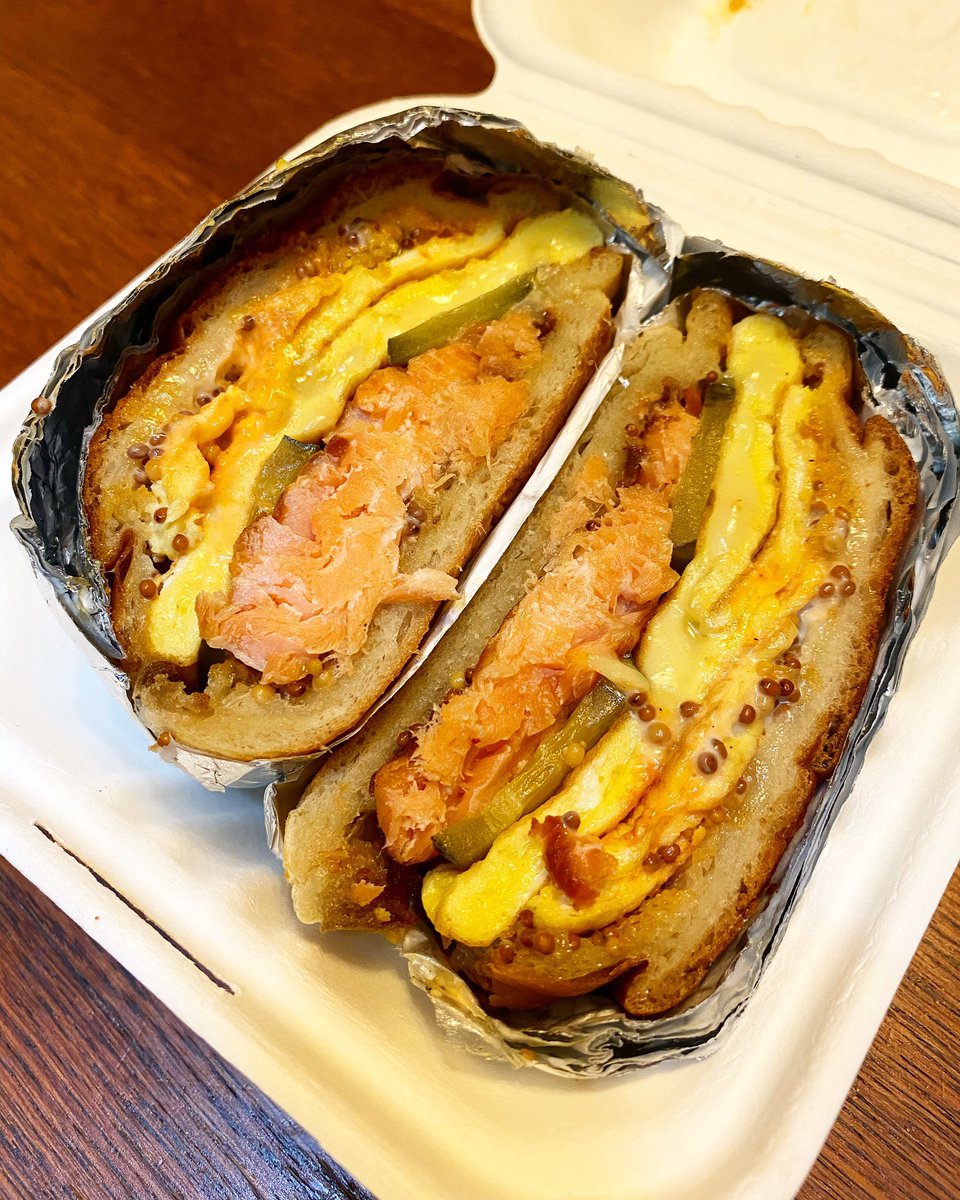 BenFenlon's tweet photo. @Honest_weight’s breakfast sandwich.  #SmokedSalmon, fried #egg, #tartersauce and #pickles on a brioche bun.  😜 ...#Deelish! #TorontoJunction #JunctionTO #TheJunction #WestToronto #TorontoFood #TorontoRestaurant #TorontoRestaurants #TorontoEats #HonestWeight #DundasSt #Toronto https://t.co/tEMJ1Oo7S9