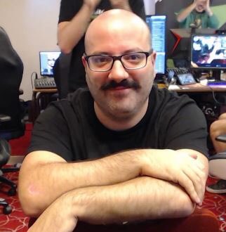 SilamLiCrounch's tweet photo. Il y a une petite ressemblance !
#ZEVENT2020 https://t.co/N7oAzxKHiS