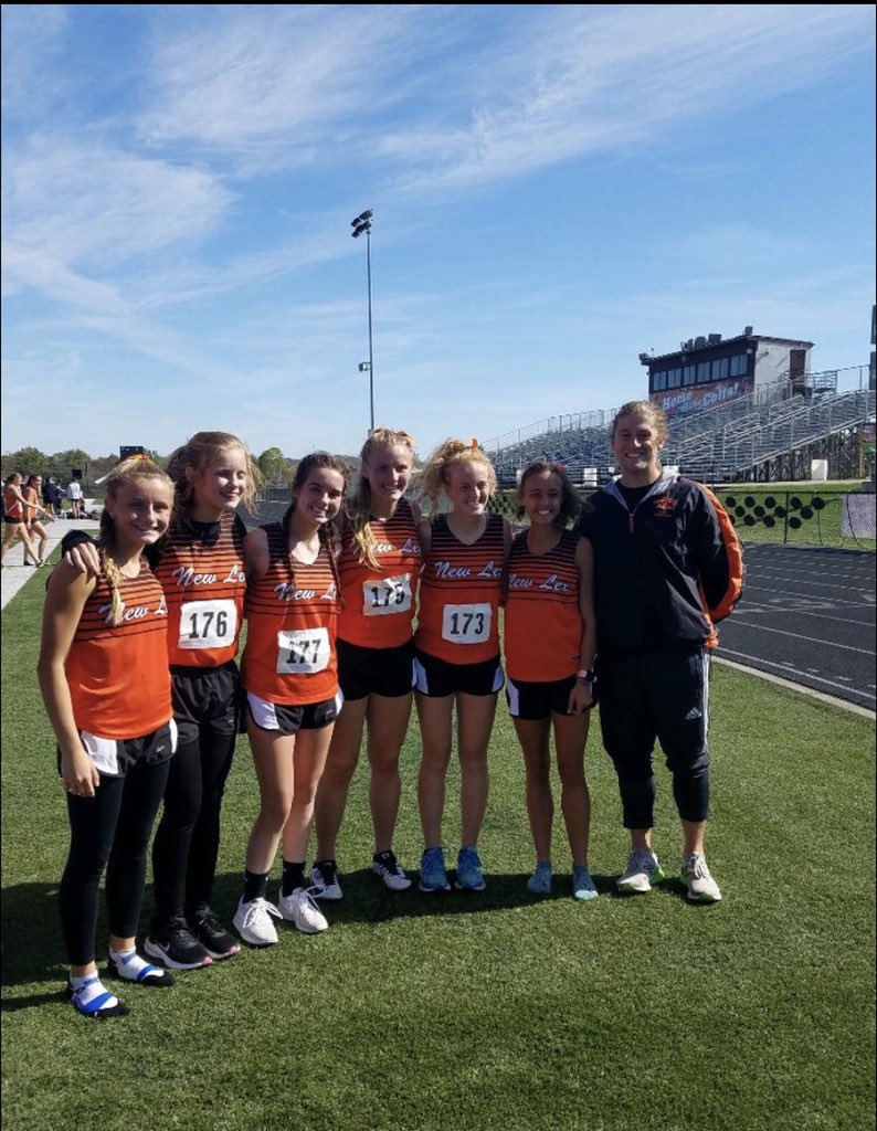 HambelSydney's tweet photo. So proud of @emmaabrams20 accomplishment yesterday at the MVL championship meet. She has worked so hard to earn her 8th place and all mvl!! https://t.co/0CarnTnTet