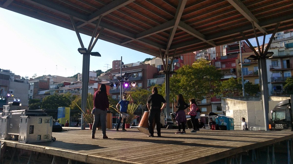 Muchas gracias a la Batucada Familiar de <a href="/escolantaviana/">Institut Escola Antaviana</a>!!
instagram.com/p/CGfi17Mo0XX/…