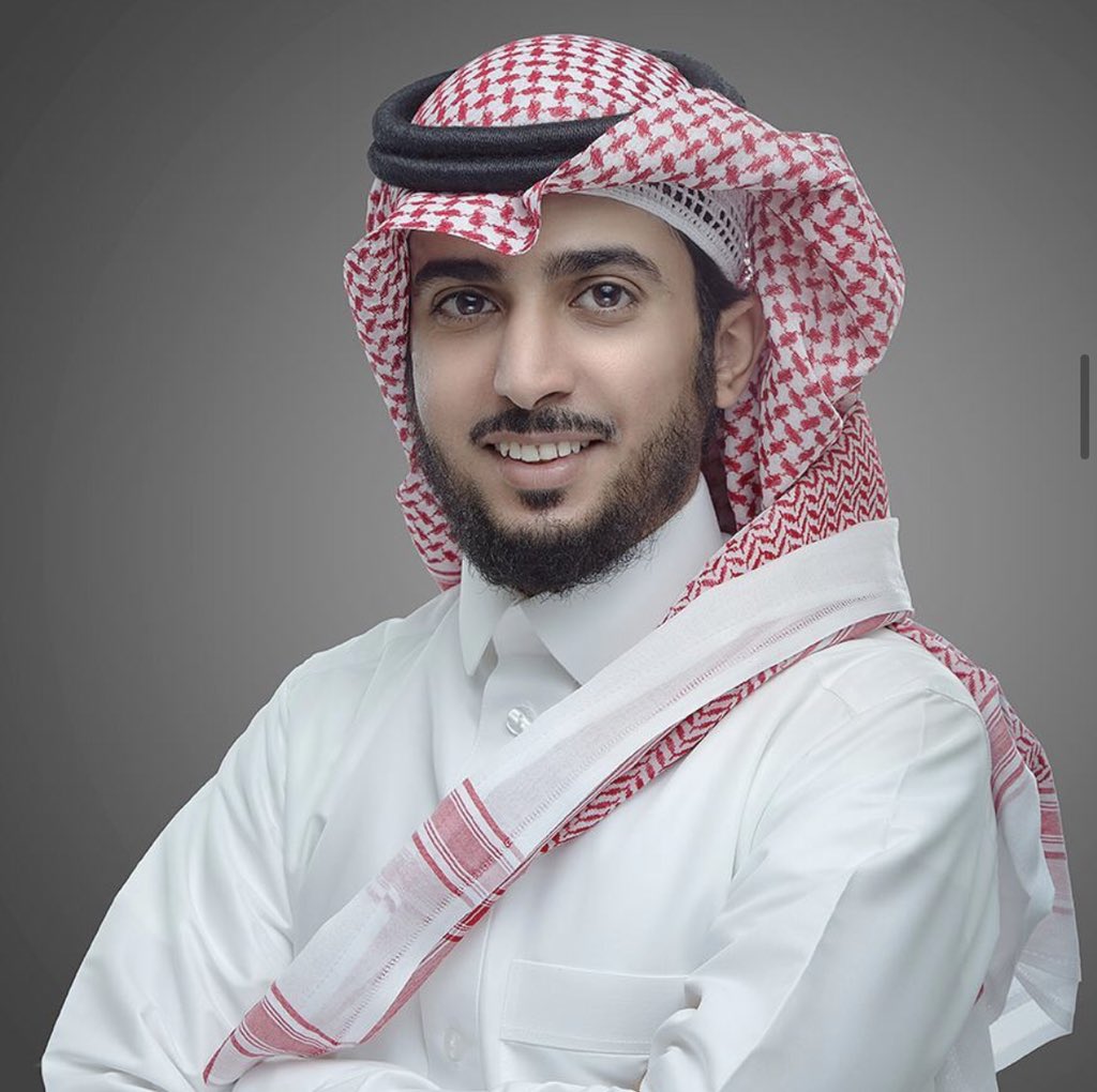 mosawir_app's tweet photo. صورة Linked In يبغالها زي هذي الصور📸 https://t.co/DykoadiSxr