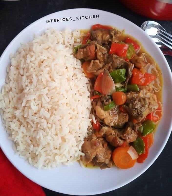 originoffood's tweet photo. ¡Salsa de pollo al curry y arroz!

📷@tspices_kitchen on Instagram.

#Spain #cryptocurrency #sorosoke #DStv #Thor https://t.co/vxsDJ5QWCa