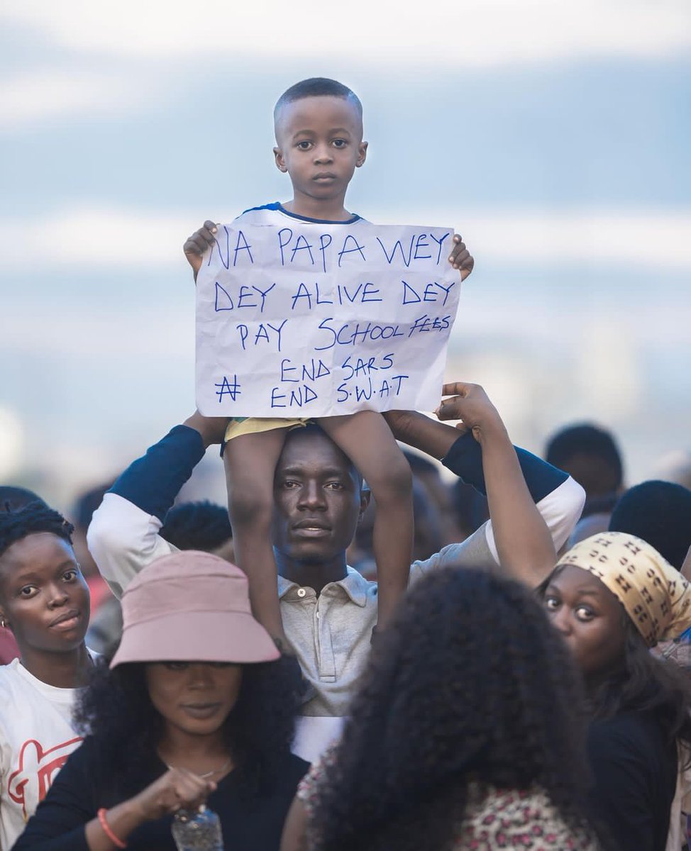 jon_d_doe's tweet photo. The picture is massive! No words from you... Just retweeet! #endsars #ilorinprotest #BetterTogether https://t.co/s6frJbfqzd