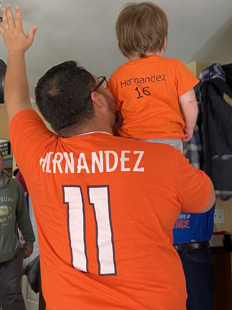 bellalion69's tweet photo. He doesn’t know it yet...she’s going to be a WFT fan!  🏈🏠👏 https://t.co/mwEeDKDhog