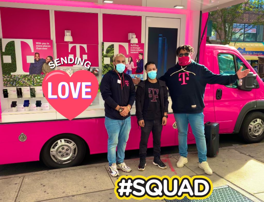 Unchristopher1's tweet image. 🤗 Feel good Sunday’s at SABROSURAS BAKERY in Jackson Heights 🥖.  Be sure to check us out and pre order that IPhone 📱 12 you’ve been craving 🤤. #NERocks #BeepBeep 📱🧇📱🥨📱🥯📱🥞