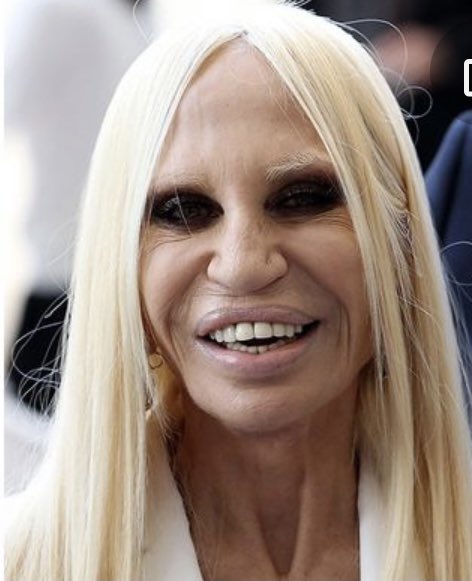 Страшные смешные девушки. Ненакрашенная страшная. Накрашенная и ненакрашенная. В ужасной женщине которую. В ужасной женщине которую.