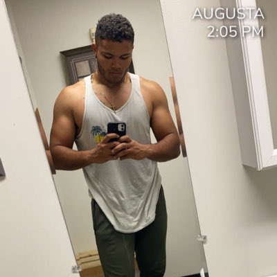 kendalldavis33's tweet photo. #NewProfilePic https://t.co/smO98yGtjc