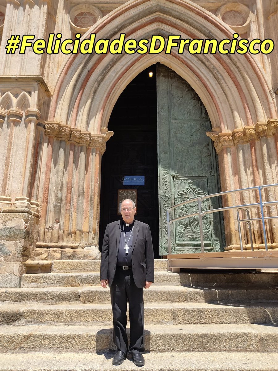 Terminamos el domingo del #Domund2020 felicitando a d. Francisco, #ArzobispoDeToledo, en su #63Cumpleaños y le encomendamos en nuestro oración especialmente en este día 
#FelicidadesDFrancisco
