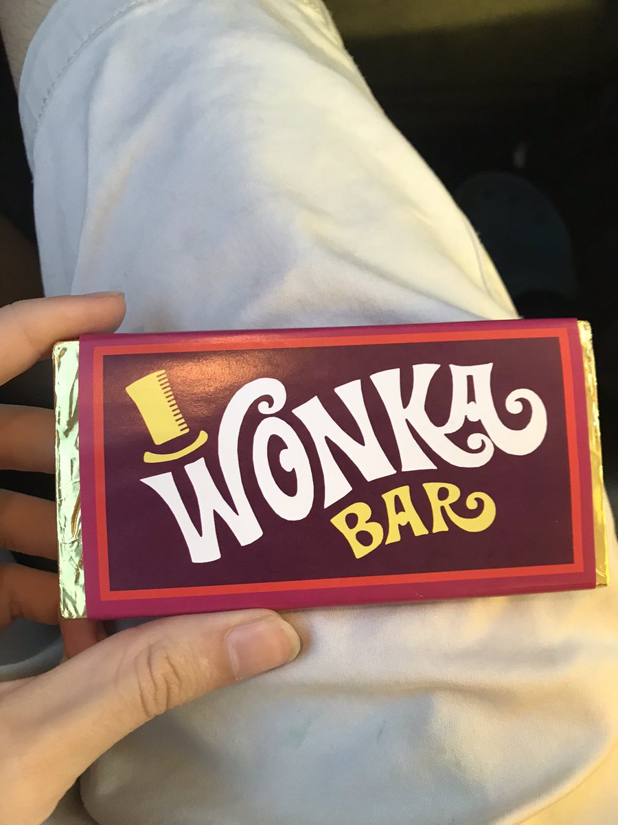 Flippy787's tweet photo. Other day I picked up a Wonka Bar &amp; @Todd_McFarlane’s SPAWN! #Wonkabar @ImageComics https://t.co/meVJemaWM2