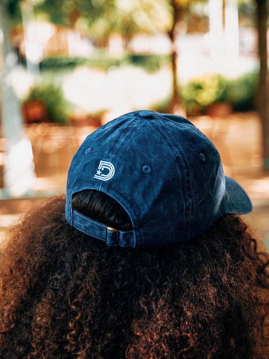 sidneynoelleee's tweet photo. I started a hat company called Dallas Made and I’m so excited to finally share it! Here’s my story.❤️ Check it out at https://t.co/X9h6uUrF2K #DallasMade #ItGoesDownInTheDM #DDD #BLM @DallasMaddde https://t.co/XSCgIqX3Xl