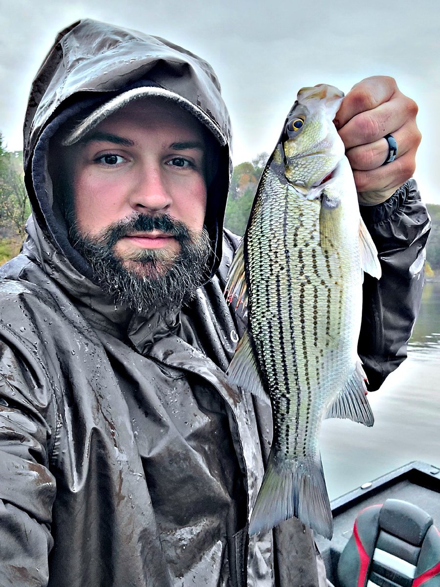 Rainy day but found some fish with the family!!!