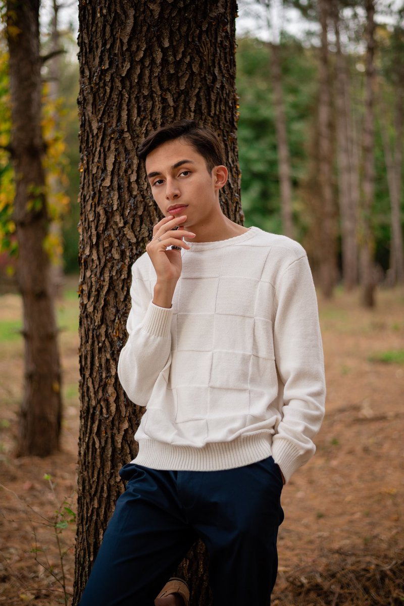 beaimages's tweet photo. HENRY I Elkhart High School🎓
#SeniorSunday #Classof2021 https://t.co/A6f42EgPkE