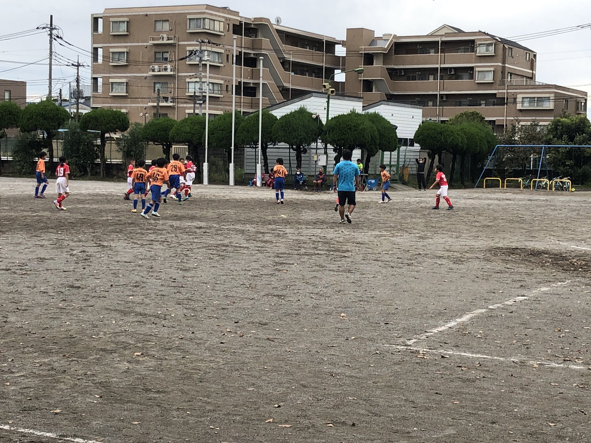 柳崎サッカークラブジュニア 週末雨が多いですね 日曜日は雨が止んで練習試合に行ってきました 朝日リボルバーさん 鳩南さん ありがとうございました サッカー 少年団 川口 埼玉 コロナ対策 T Co Ziynycqssr Twitter