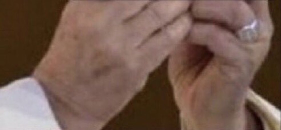 Sin duda, todos lamentamos su fallecimiento  #islatentaciones8