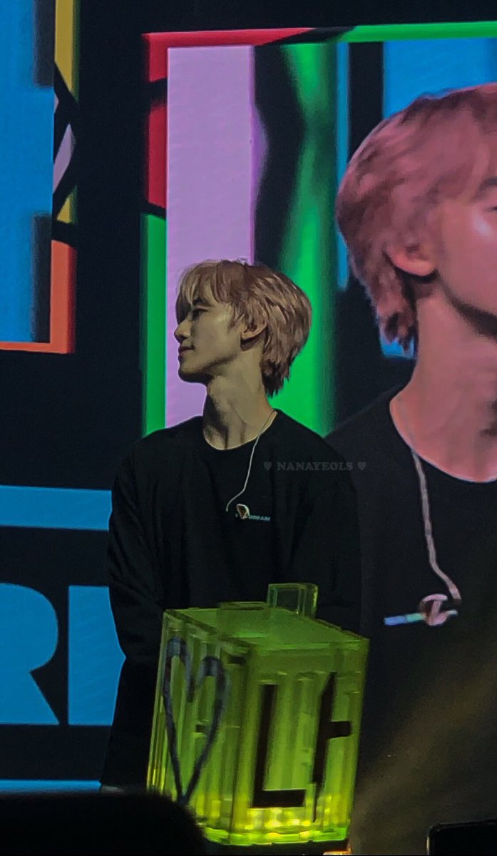 the fact he’s out there looking this attractive in raw fantaken photos of him..