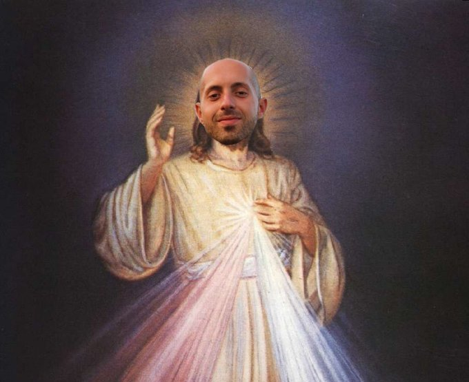 Miniifn2's tweet photo. RT al Pablo de la suerte o te irá mal en la vida 
#LaIslaDeLasTentaciones8 https://t.co/G3j6l7ints