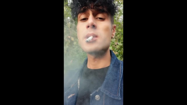 If you really love me, you'll watch my new PornhubModels video: https://t.co/o3kMhZ0ZTb https://t.co