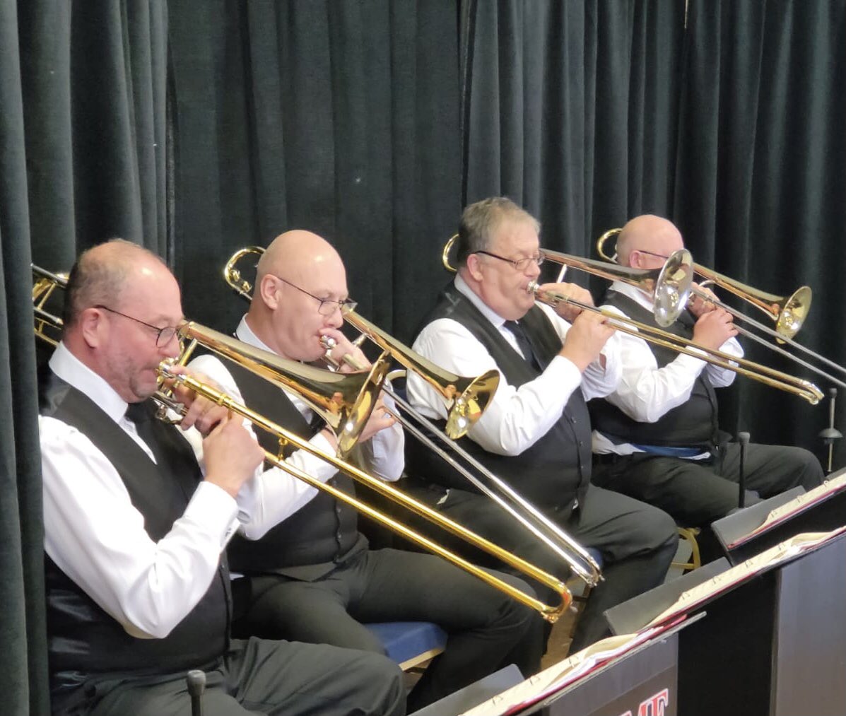 timebanditsband's tweet photo. Tonight we had the ultimate trombone section with Bruce Douglas, Andy Flaxman, Ian Bateman and Andy Watson. It was an honour guys, thank you #bigband #jazzband #trombone #brucedouglas #andyflaxman #ianbateman #andywatson https://t.co/EKnJq4V9FP