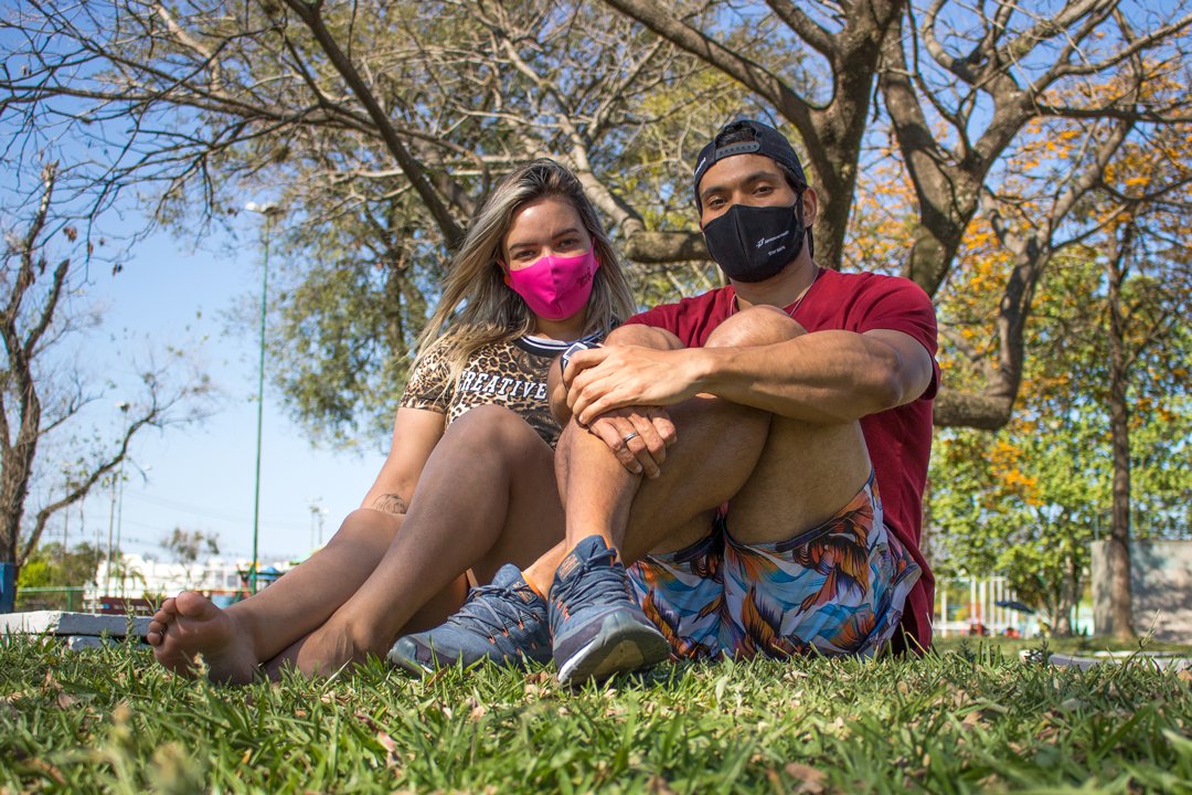ricaaardobica's tweet photo. "Tem casal que expõe tanta foto na rede e não é de verdade.. Tem casal que se ama demais e preserva sua intimidade.." 🍀 Se soubesse que seria assim, com tamanho companheirismo, teria te incomodado a mais tempo. ❤ Te amo! @mrcelagiac

#love #quesorteaminha #semprenós https://t.co/bVYUyJ1PND