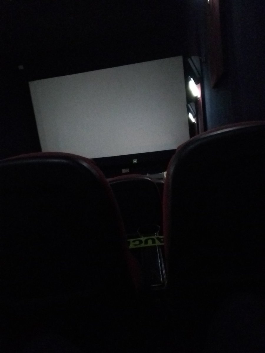 Un rato en el cine para revivir buenos momentos #FelizDomingoATodos #FelizDomimgo #FelizDia #SIGUEME #BuenasVibras #BuenasTardes https://t.co/8RHDXdce35
