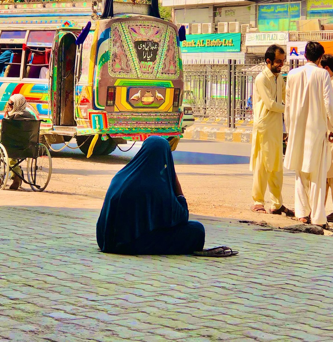 1xtraveller's tweet photo. #Peshawar #KPKUpdates #Pakistanis #poority #ImranKhan #covid19pakistan https://t.co/iD78TOuXPu