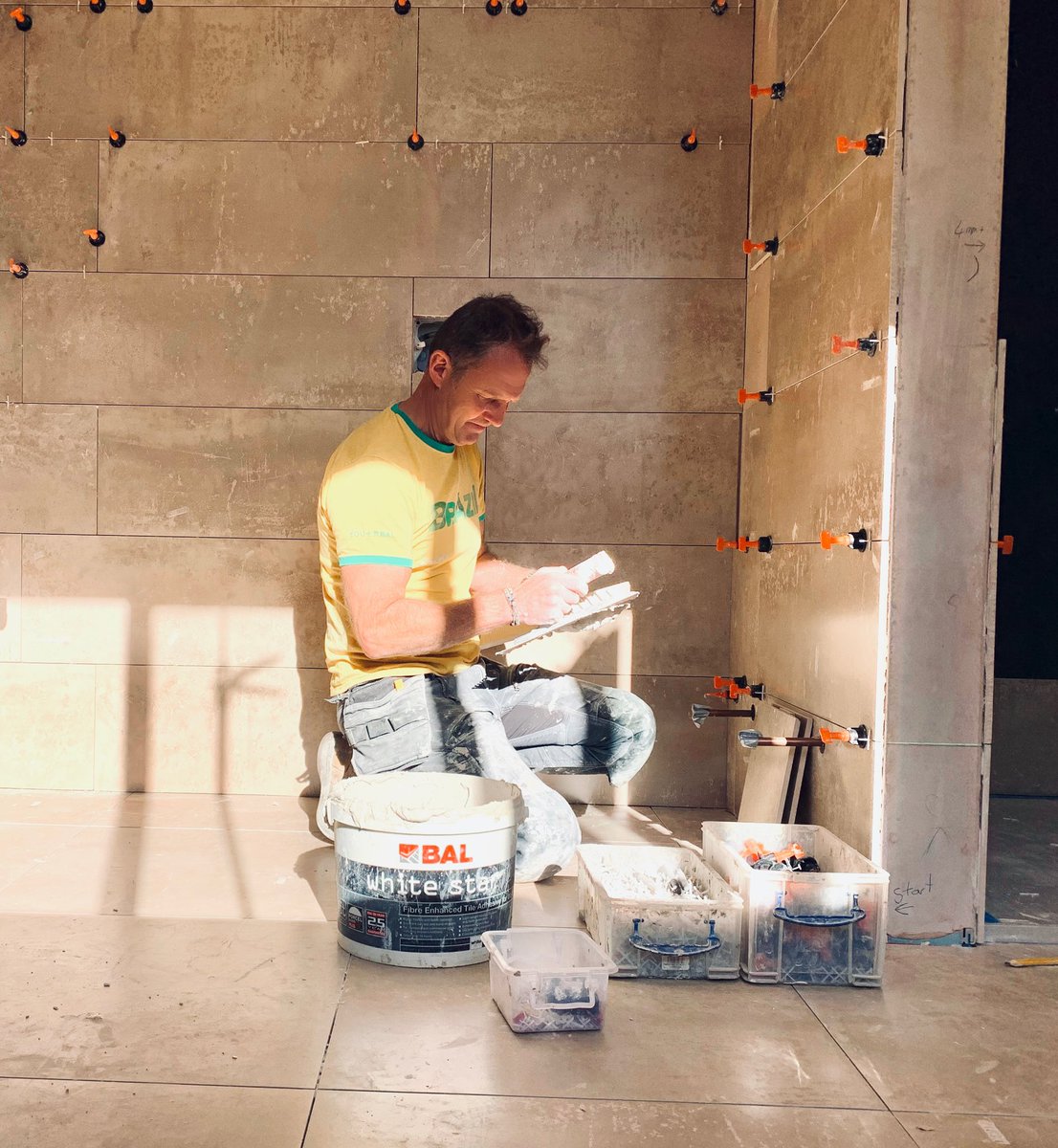 NeilRoworth's tweet image. Grouting day tomorrow yes .
This will look mint even if I don’t mind saying so myself.
@BALtiling products used primers / levellers / adds / grouts / silicons / tee shirts the list is endless