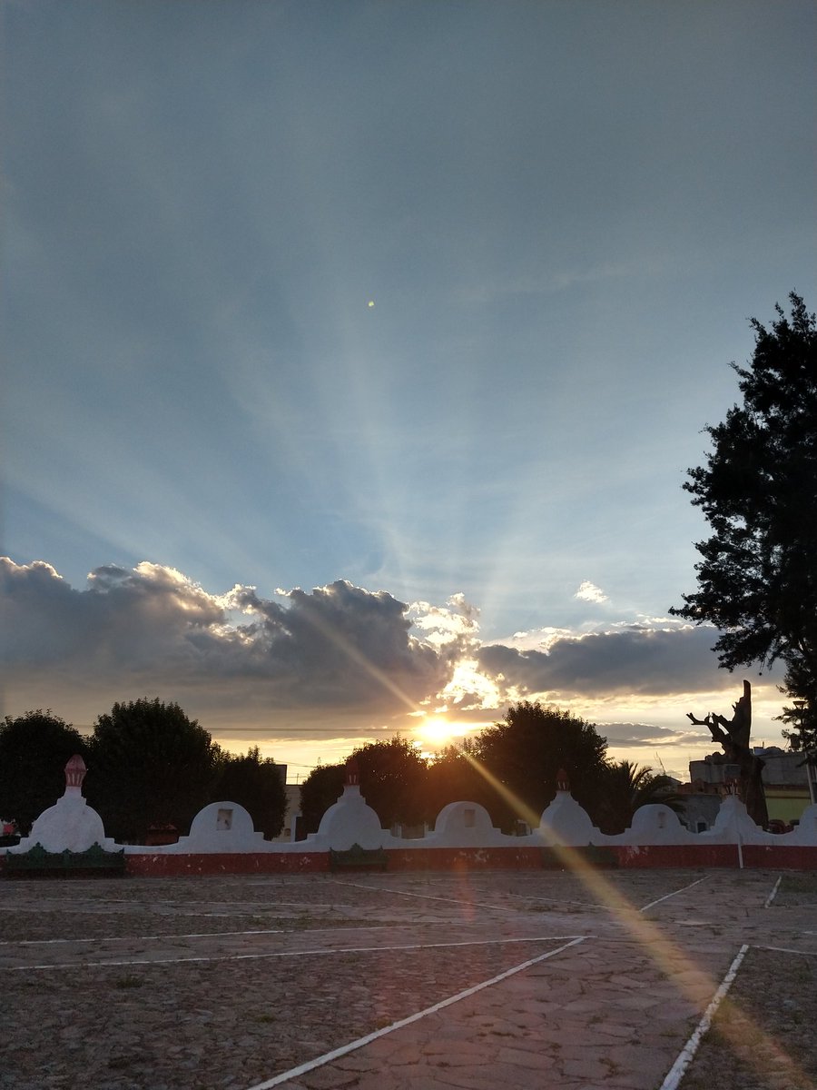 #FelizDomingoATodos #FelizTarde 🌞
#Domingo #TardeDeDomingo #Foto
#Tetla #Tlaxcala 🇲🇽 https://t.co/F1TSz6X8EN