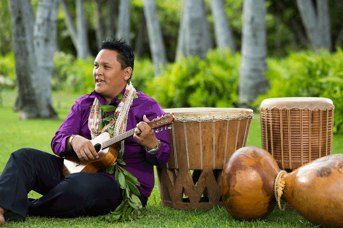 MediaversityRev's tweet photo. Fully did not expect to cry during #TokyoHula but there's something about the aloha spirit that feels genuinely needed and moving in 2020. Fantastic doc from #CAAMFestFORWARD 🌺 https://t.co/wdKWSh0RFV