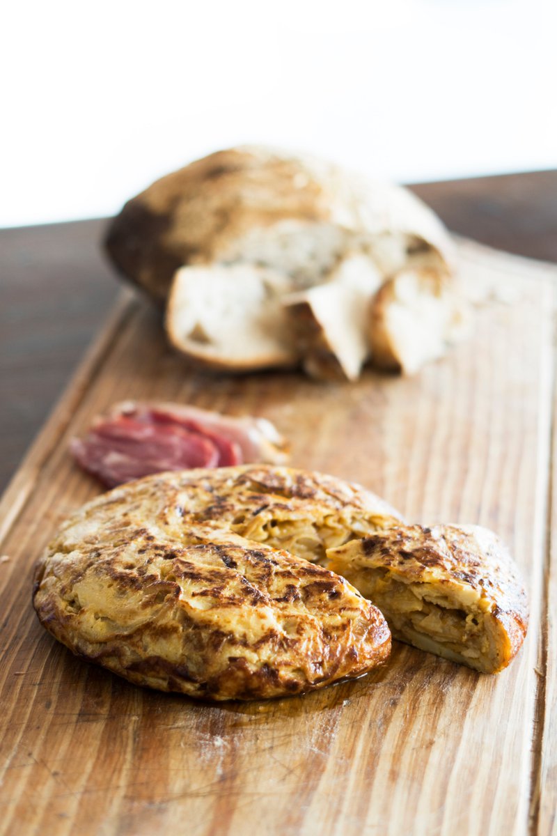 Te solucionamos la cena, o el almuerzo de la semana 😏
Pedí tu #tortillababé, dale 🙌🏻
¡Hacé tu pedido ya! 👉🏻 wa.me/+59894470065
.
.
.
#tortiman #tortilladepatatas #montevideo
