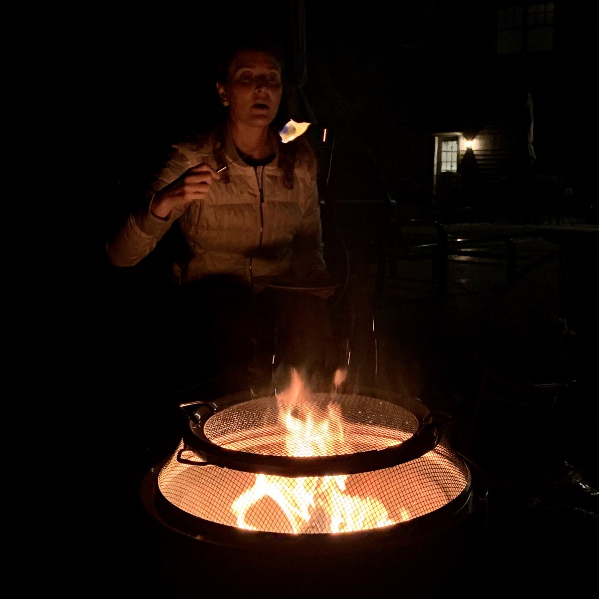 TheDaveAltman's tweet photo. Inaugural roasting on the #solostove https://t.co/IQbAt34n9Q