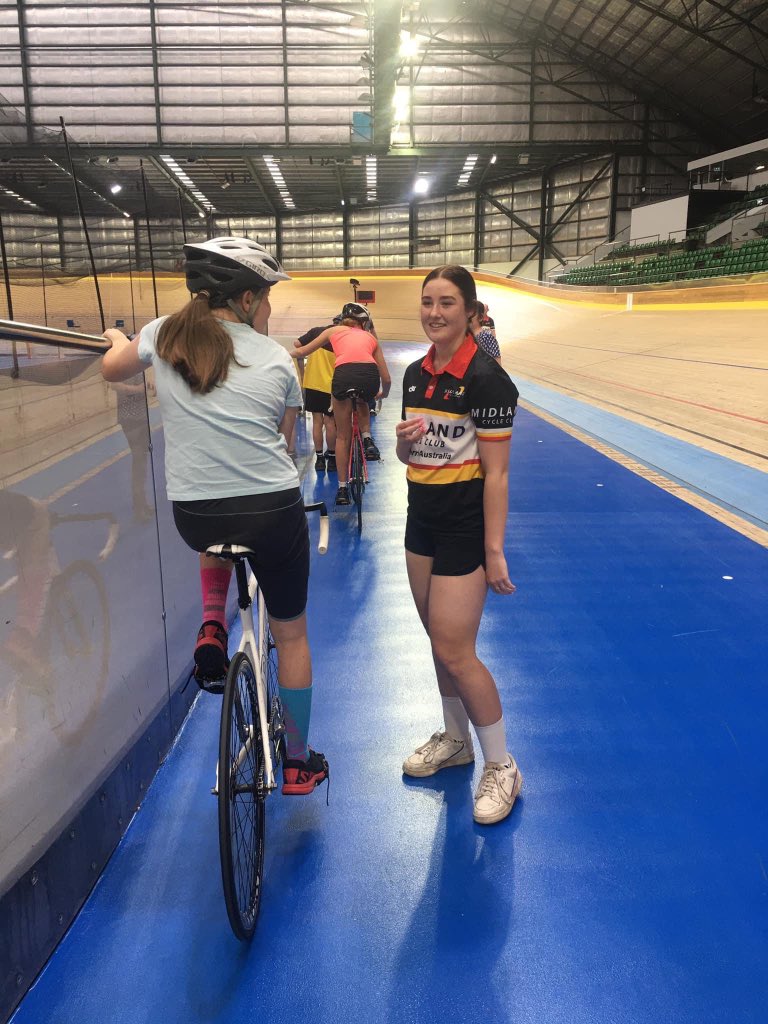 InsideWAIS's tweet photo. Cyclist Dharlia Haines spent some time volunteering as an Assistant Coach with the Talent Search Development group at the Midvale Speed Dome last week. Great to have some of our current athletes out supporting future cycling stars. #InsideWAIS #PerthSportsLife https://t.co/URFVk9UnNk