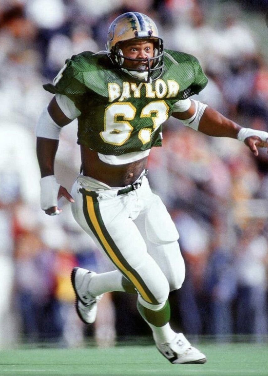 jake_needs's tweet photo. @Sidelines_SN #nointroductionneeded #hof #SicEm https://t.co/bVGzgNOjN7