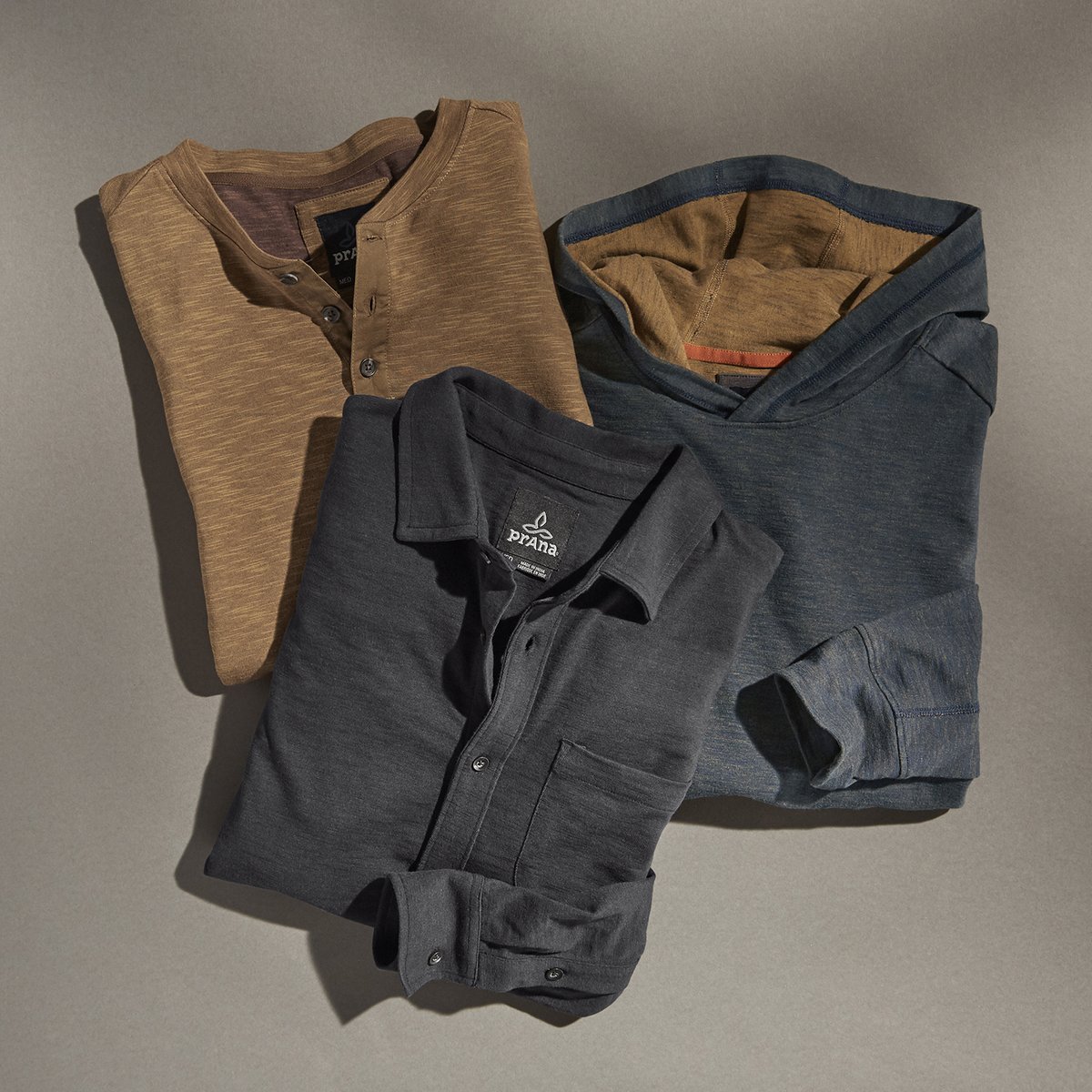 prAna's tweet image. ✨ Fair Trade Style Highlight ✨ The Ronnie Series is a seasonal trio made for easy layering or styling solo. #fairtrademonth #sustainablefashion

// Shop: bit.ly/3lX05Db