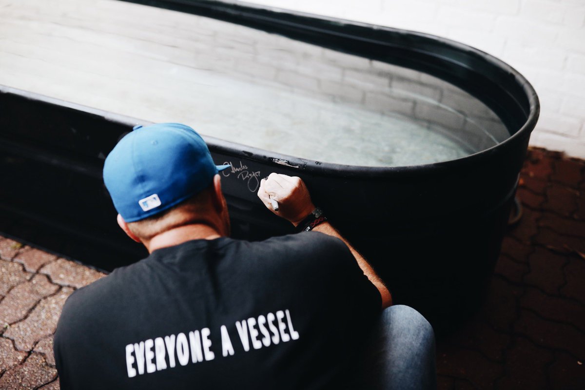 vesselchurchbr's tweet photo. All. Things. New.
God moved at our last Sunday home group and Charles Ray made a move toward God to take the name of Jesus in baptism! We give Jesus all the glory for how He’s moving in Baton Rouge! https://t.co/EcT9yAVHVc