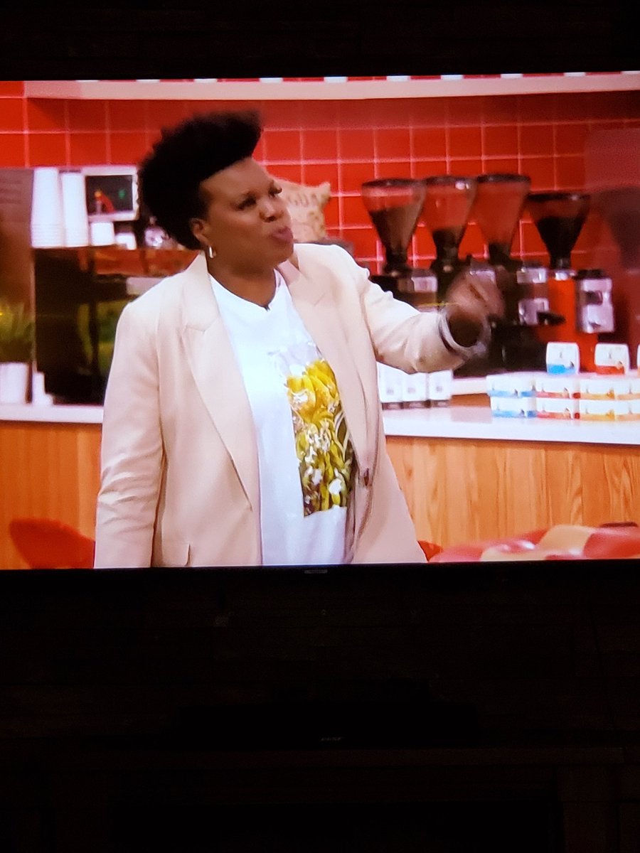 SharriGregg's tweet photo. How do you date night? We #SupermarketSweep with @Lesdoggg. @SuperSweepABC https://t.co/HztgQLoLi3