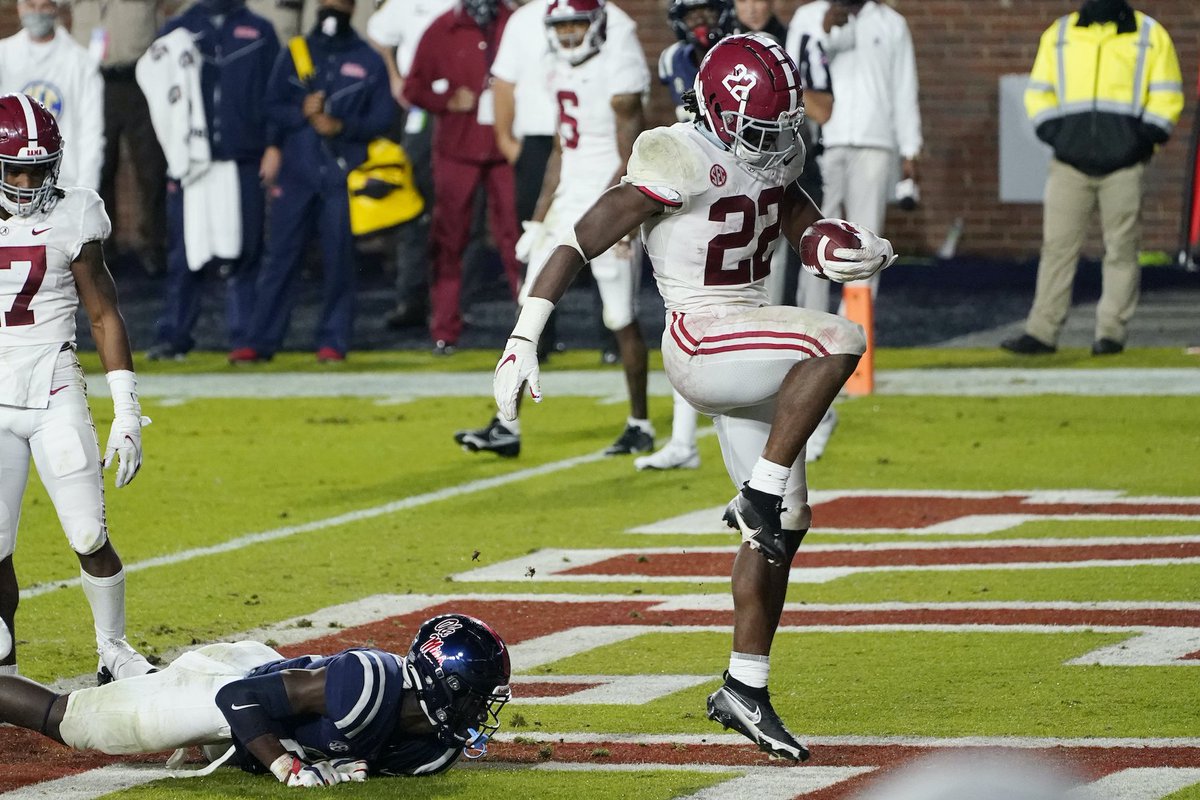 chillpillbih's tweet photo. With the 18th overall pick the 49ers select RB Najee Harris.. Antioch , Cali legend coming back home to the Yay Area baybee!!!! https://t.co/8xL7lzZTtO