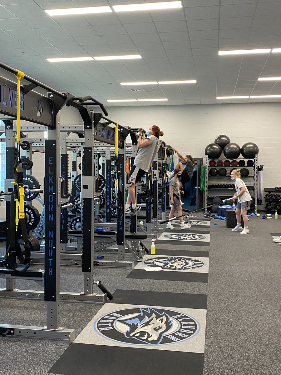 ElkNorthGBB's tweet photo. Wolves have been putting in work let’s keep it cranking one month until the official season kicks off. #work #foundation #committothepack https://t.co/BVb9V4zoYr