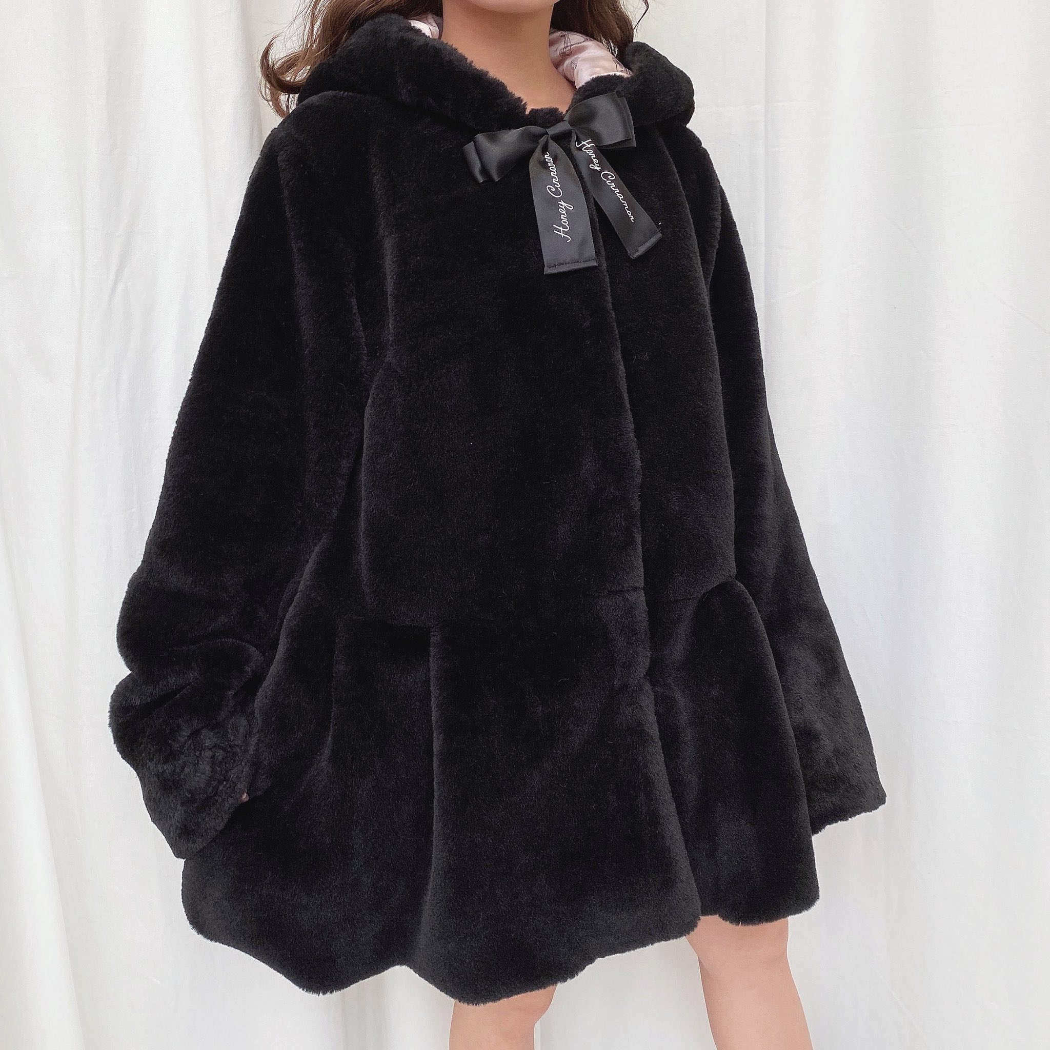 ハニーシナモン うさ耳ファーコート ブラック ハニーシナモン うさ耳ファーコート ブラック 黒 Honey Cinnamon