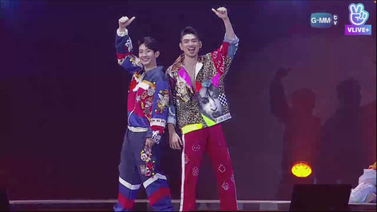 winvachira's tweet photo. 𝗆𝗒 𝗌𝗍𝗂𝗅𝗅 2𝗀𝖾𝗍𝗁𝖾𝗋 𝗌𝗁𝗂𝗉𝗌 🤭
#brightwin #bbrightvc #winmetawin #2getherTheSeries #Still2gether #SARAWATINE #tine #sarawat #MissingBrightSoMuch #MissingWinSoMuch #bl #boyslove #gmmtv #bosspear #mantype #ohmfong https://t.co/dQKn3cXiXC